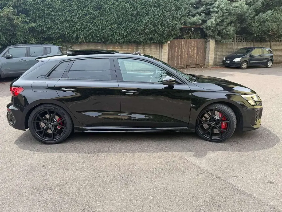 Usata Audi RS3 Ambiente 400 CV (294 kW) 2024 Nero Berlina