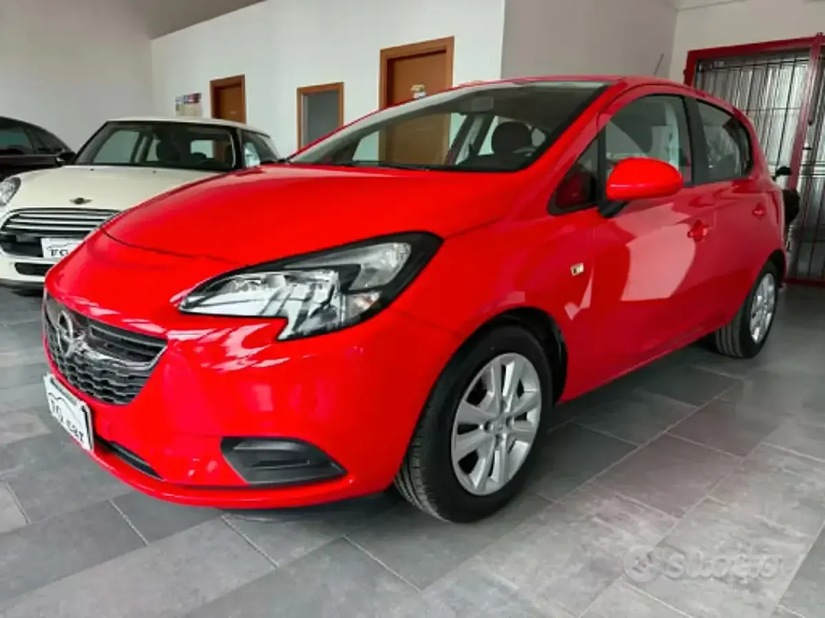 Usata Opel Corsa 69 CV (50 kW) 2015 Rosso Utilitaria