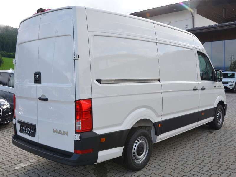 Usata VW Crafter 177 CV (130 kW) 2024 Bianco Furgone