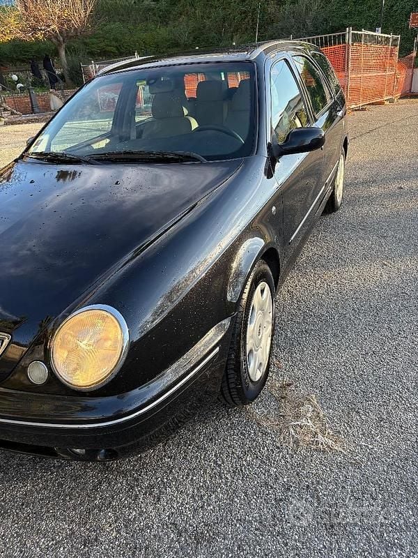 Usata Lancia Lybra 116 CV (85 kW) 2002 Nero