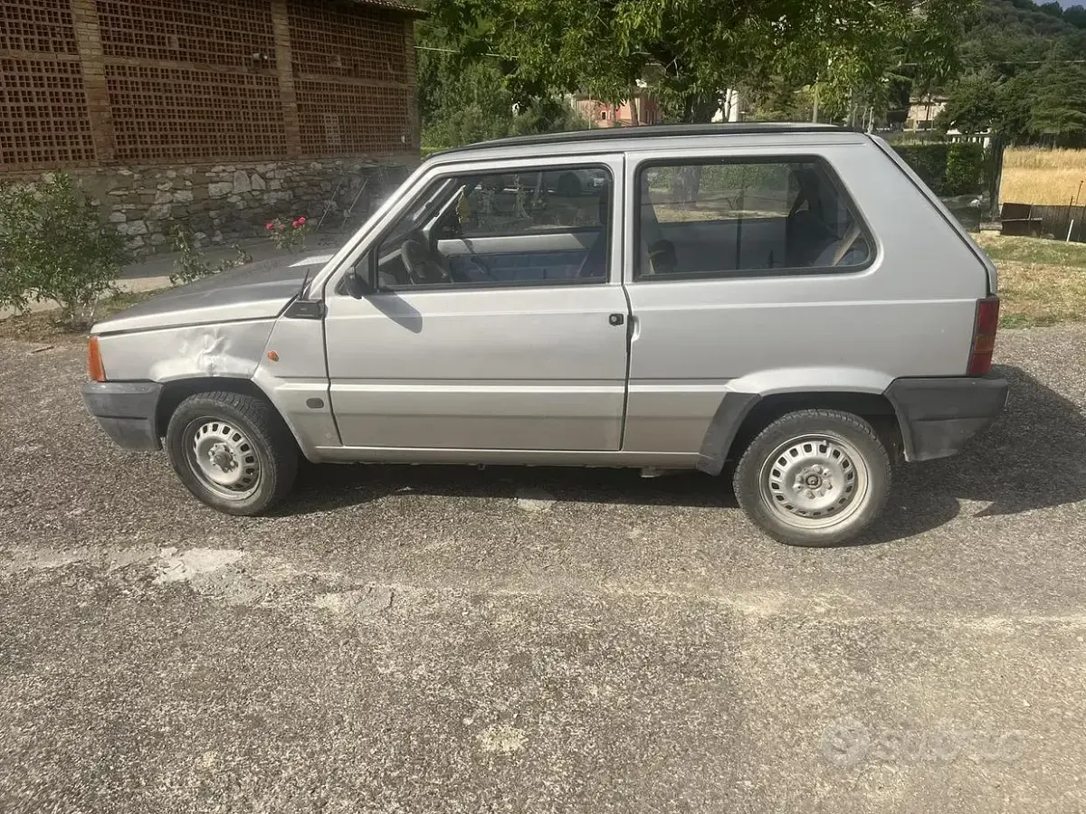 Usata Fiat Panda 54 CV (39 kW) 2001 Grigio Berlina