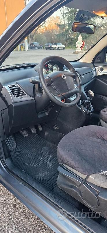 Usata Lancia Ypsilon 60 CV (44 kW) 2007 Utilitaria