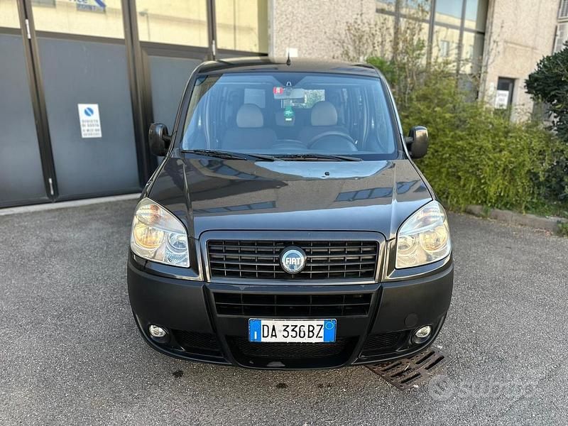 Usata Fiat Doblò Family 85 CV (62 kW) 2006 Nero Monovolume