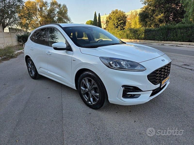 Usata Ford Kuga ST-Line 120 CV (88 kW) 2021 Bianco SUV