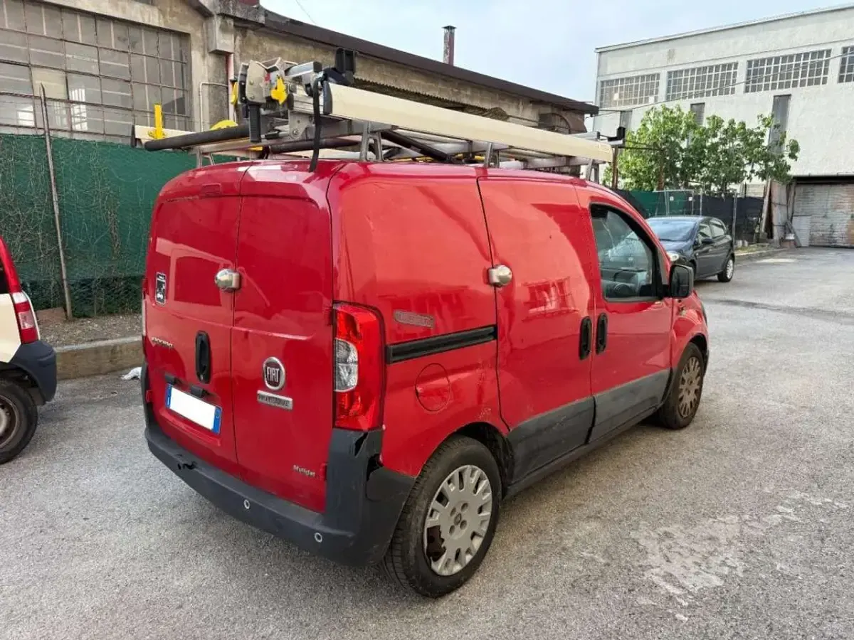 Usata Fiat Fiorino 95 CV (69 kW) 2016 Rosso pastello Monovolume