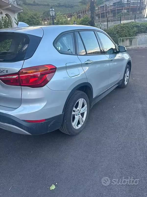 Usata BMW X1 150 CV (110 kW) 2016 Grigio SUV