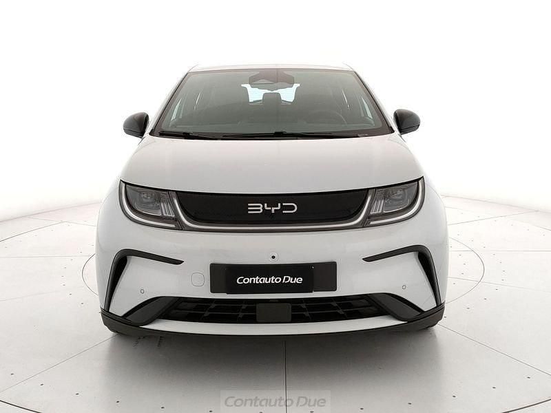Nuova BYD Dolphin Comfort 150 kW (204 CV) 2025 Skiing white Utilitaria