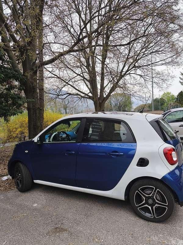 Usata Smart ForFour Passion 90 CV (66 kW) 2016 Utilitaria
