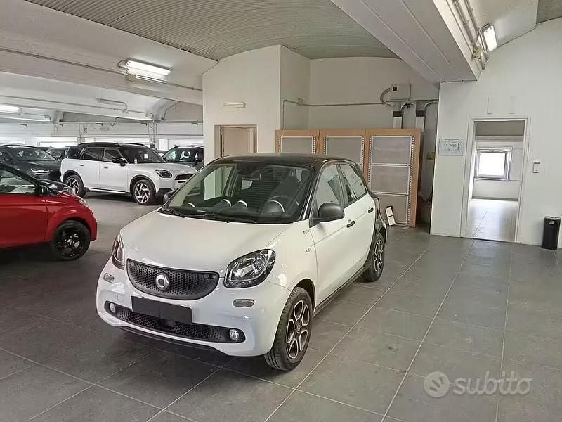 Usata Smart ForFour Passion 71 CV (52 kW) 2018 Utilitaria