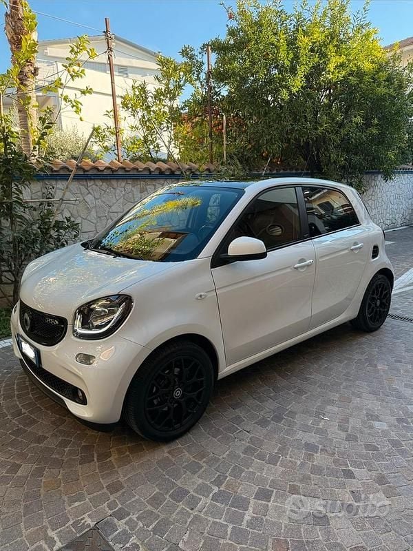 Usata Smart ForFour Prime 2016 Bianco Utilitaria