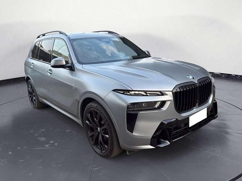 Usata BMW X7 M Sport 352 CV (258 kW) 2025 Grigio SUV