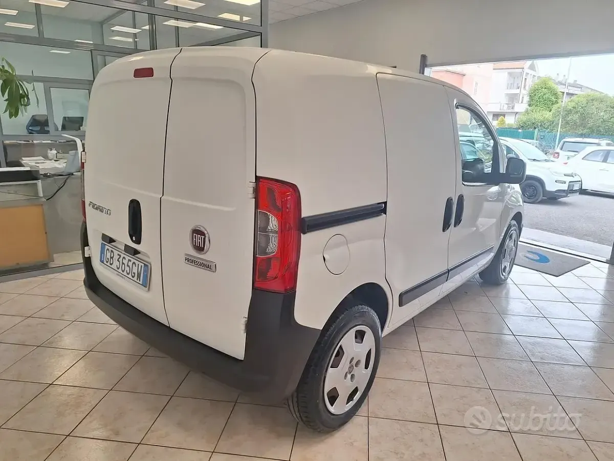 Occasion Fiat Fiorino 95 ch (69 kW) 2020 Blanc Monospace