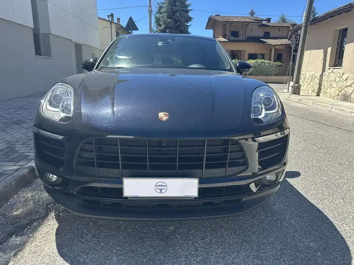 Usata Porsche Macan 252 CV (185 kW) 2018 Nero SUV