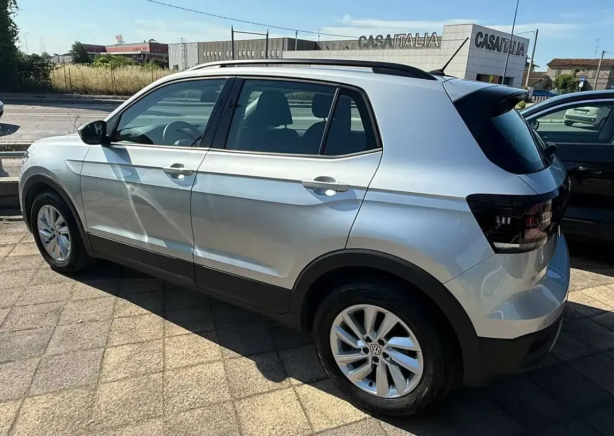 Usata VW T-Cross Advance 116 CV (85 kW) 2020 Argento SUV