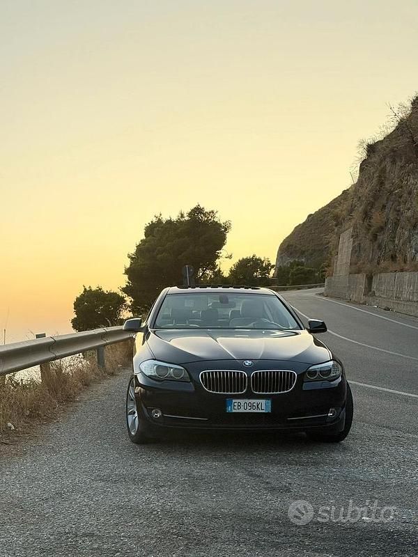 Usata BMW 530 2010 Blu Berlina