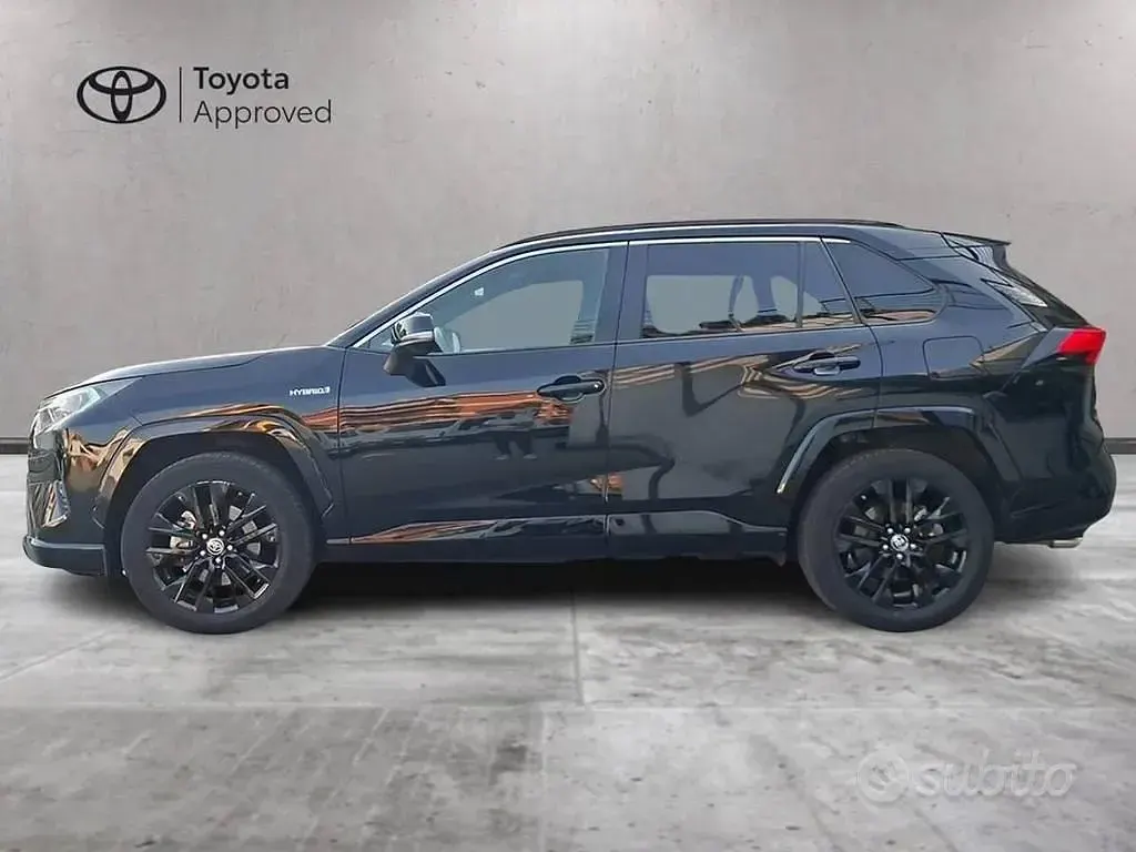 Usata Toyota RAV4 Hybrid Edition 222 CV (163 kW) 2022 Nero SUV