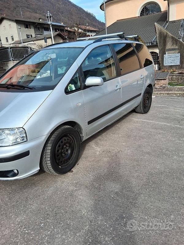 Usata Seat Alhambra 130 CV (95 kW) 2005 Grigio Monovolume