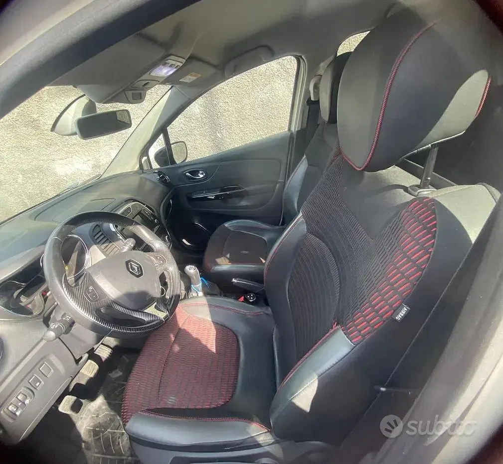 Usata Renault Captur 90 CV (66 kW) 2015 SUV