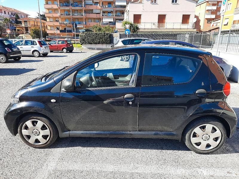 Usata Toyota Aygo 67 CV (49 kW) 2007 Utilitaria