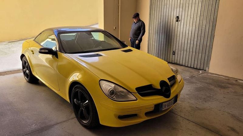 Usata Mercedes SLK200 163 CV (119 kW) 2006 Giallo Cabrio