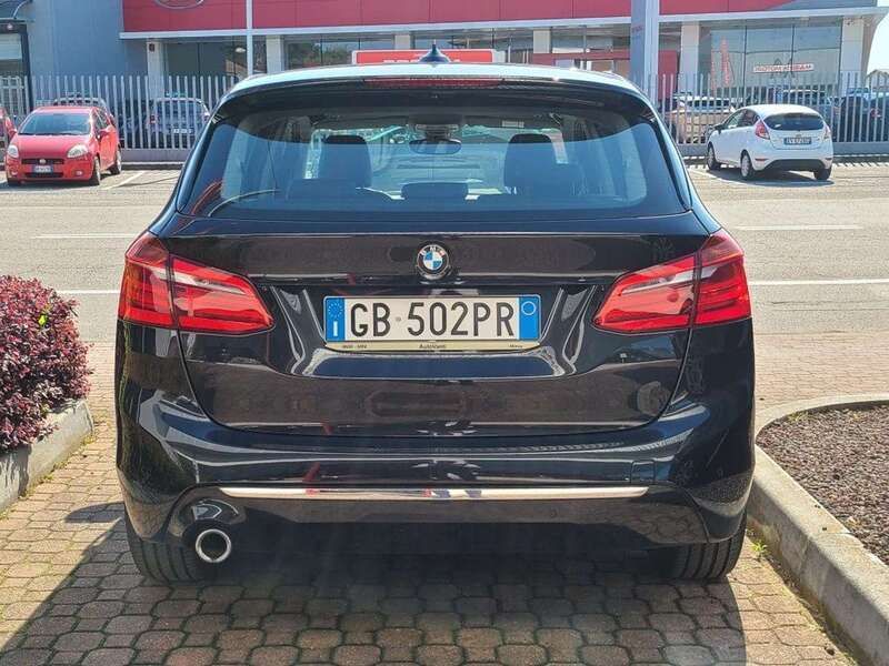 Usata BMW 216 Active Tourer Luxury Line 116 CV (85 kW) 2020 Nero Monovolume