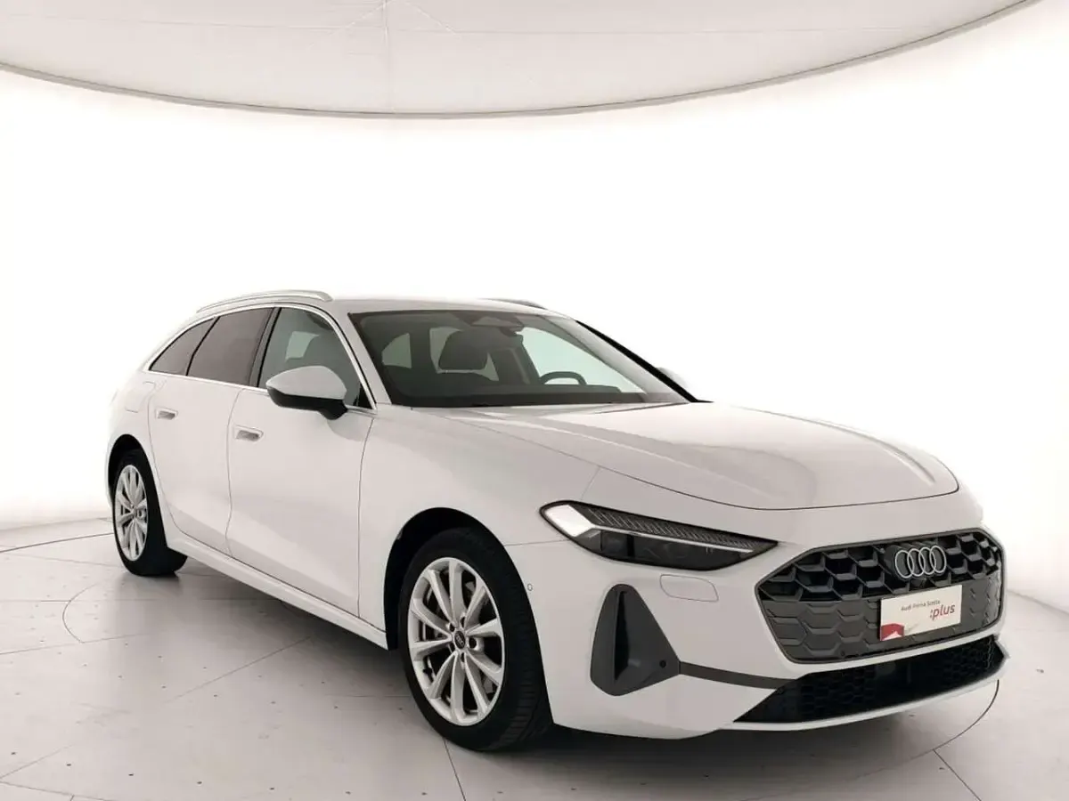 Occasion Audi A5 Business 204 ch (150 kW) 2025 Blanc Berline