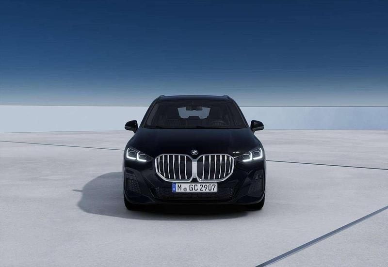 Nuova BMW 220 M Sport 150 CV (110 kW) 2025 Black sapphire Station wagon