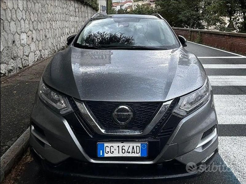 Usata Nissan Qashqai N-Connecta 140 CV (102 kW) 2021 Grigio SUV