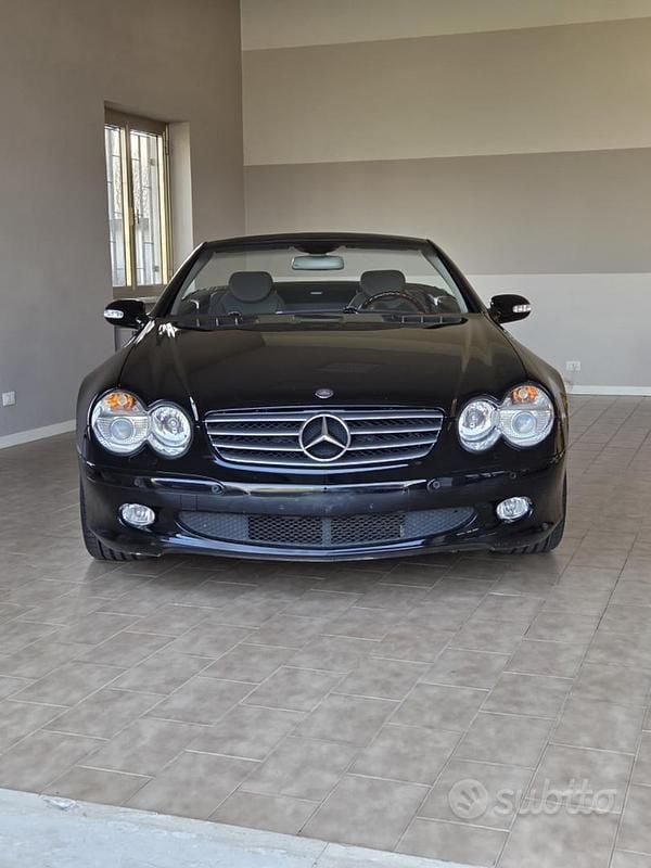 Usata Mercedes SL350 AMG 245 CV (180 kW) 2003 Nero Cabrio