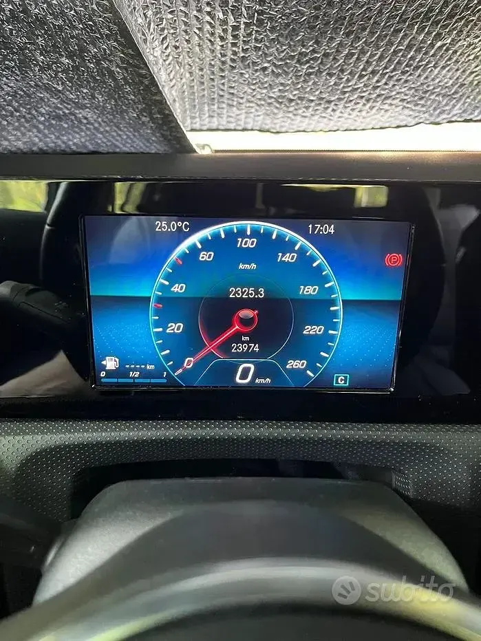 Usata Mercedes A160 109 CV (80 kW) 2020 Grigio Utilitaria
