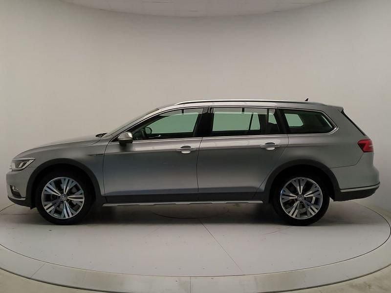 Usata VW Passat Alltrack 240 CV (176 kW) 2018 Pyrit silver met Station wagon