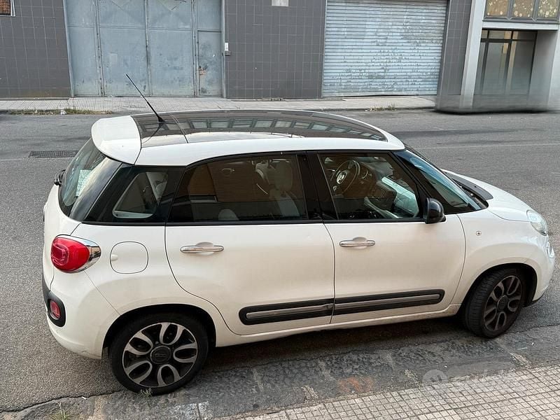 Usata Fiat 500L 105 CV (77 kW) 2013 Bianco Monovolume