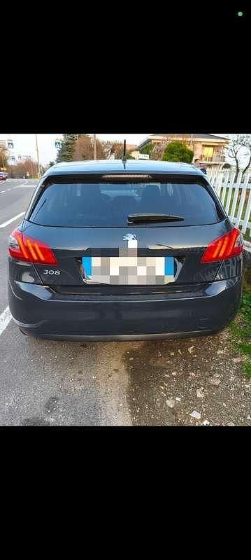 Usata Peugeot 308 Business-Line 131 CV (96 kW) 2018 Berlina