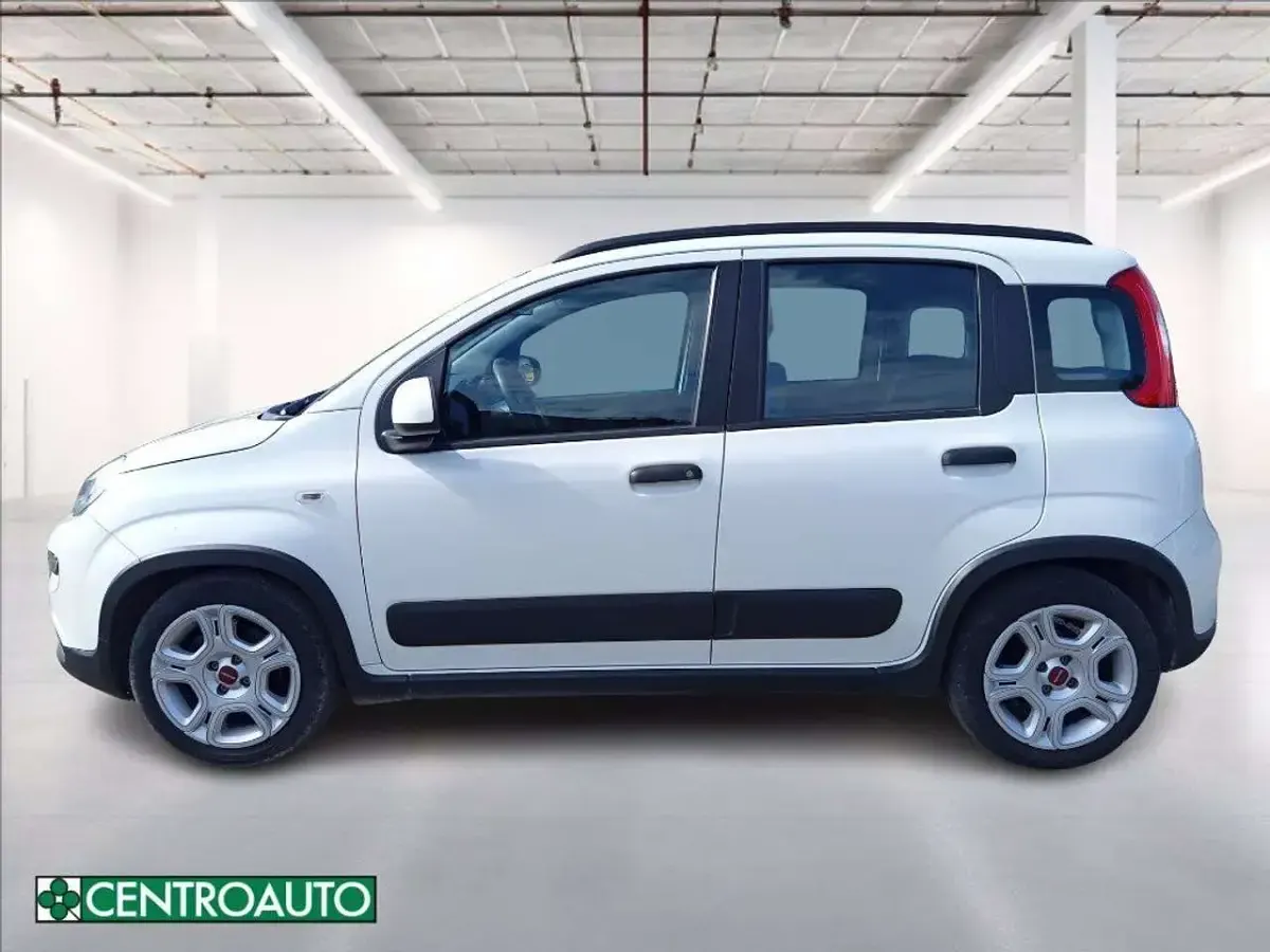 Usata Fiat Panda City Life 70 CV (51 kW) 2022 Bianco pastello Utilitaria