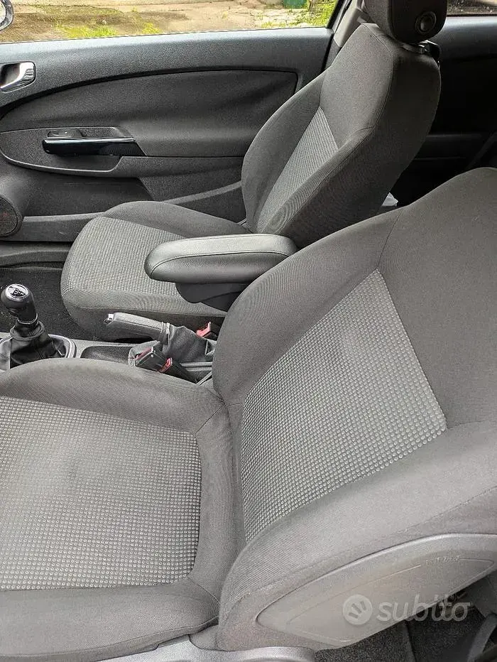 Używany Opel Corsa 80 KM (58 kW) 2008 Hatchback