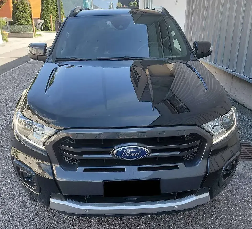 Usata Ford Ranger Wildtrack 213 CV (156 kW) 2022 Deep black Pick-up