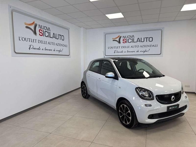 Usata Smart ForFour Passion 71 CV (52 kW) 2017 Bianco Utilitaria