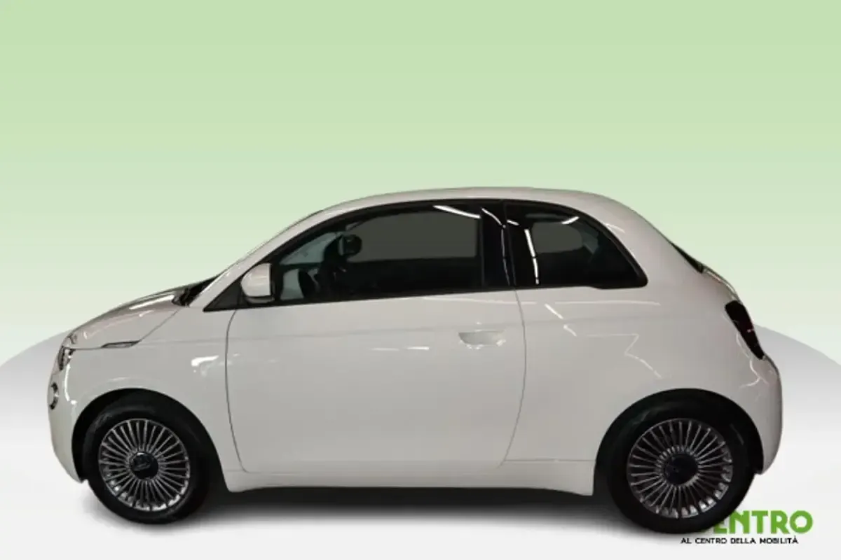 Usata Fiat 500C Icon 41 kW (57 CV) 2022 Bianco Cabrio
