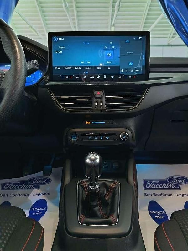 Usata Ford Focus ST-Line X 125 CV (91 kW) 2022 Blu/azzurro Berlina