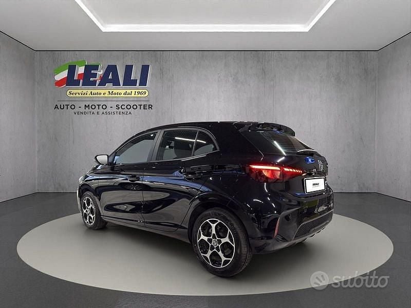 Usata MG MG3 Comfort 194 CV (142 kW) 2024 Nero Utilitaria