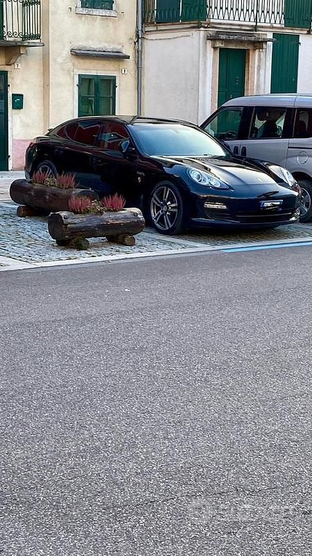 Usata Porsche Panamera 300 CV (220 kW) 2012 Blu Berlina