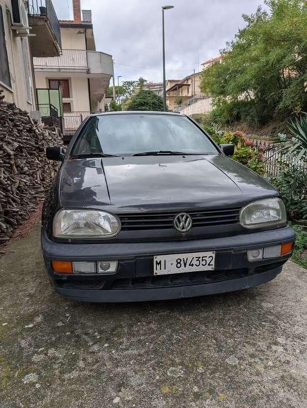 Usata VW Golf III 90 CV (66 kW) 1992 Utilitaria