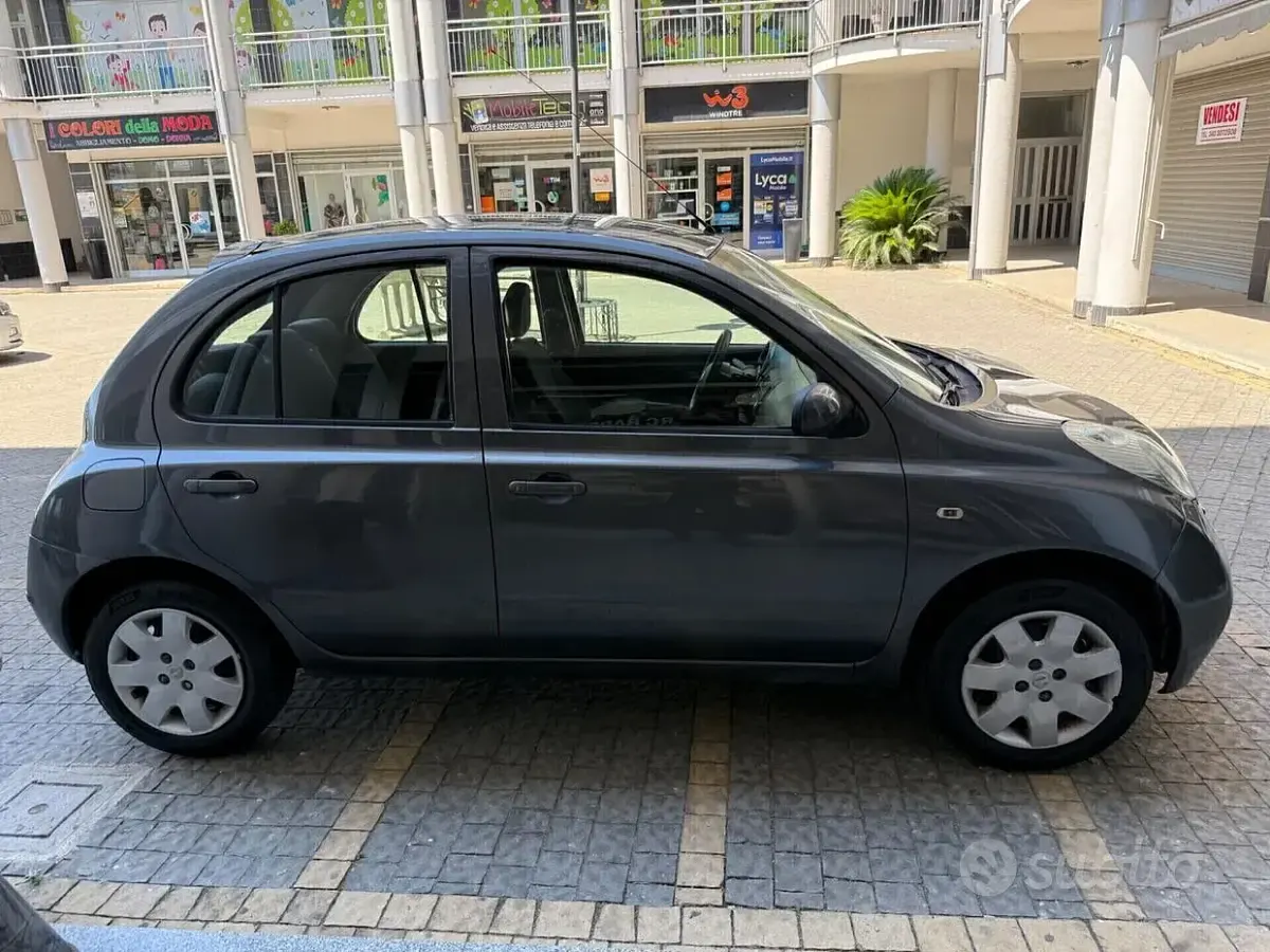 Usata Nissan Micra Acenta 65 CV (47 kW) 2005 Grigio Berlina