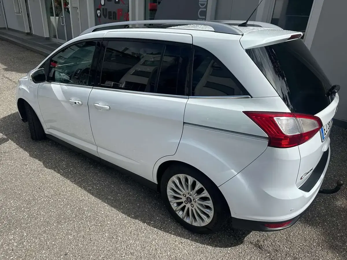 Usata Ford Grand C-Max Titanium 163 CV (119 kW) 2011 Frostweiß Monovolume