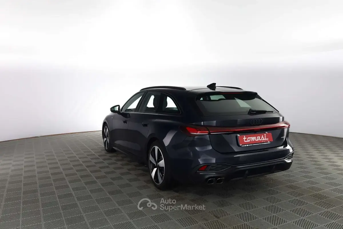 Usata Audi A5 S-Line 204 CV (150 kW) 2025 Blu firmamento Station wagon