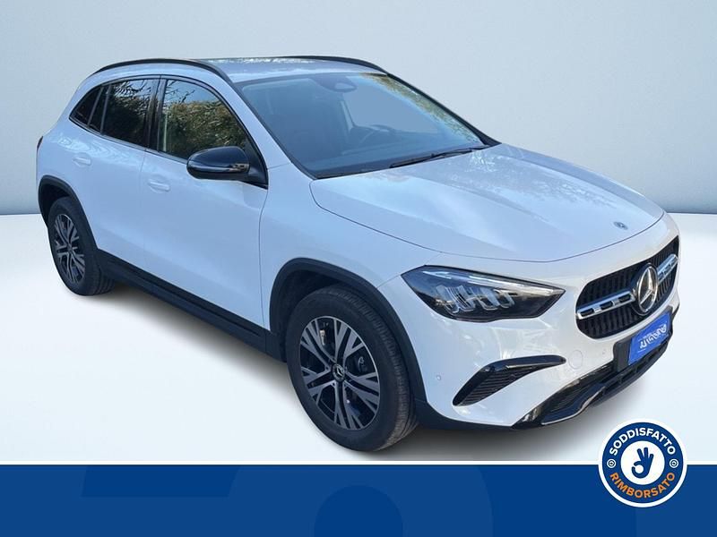 Usata Mercedes GLA200 Advanced 150 CV (110 kW) 2024 Blu metallizzato SUV