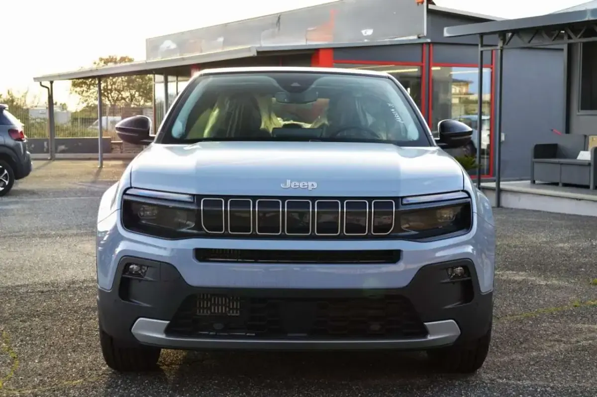 Nuova Jeep Avenger Summit 101 CV (74 kW) 2025 Storm grey SUV