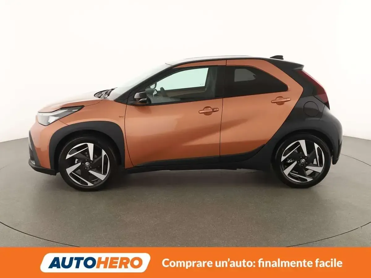Nuova Toyota Aygo X Premium 116 CV (85 kW) 2026 Grigio SUV