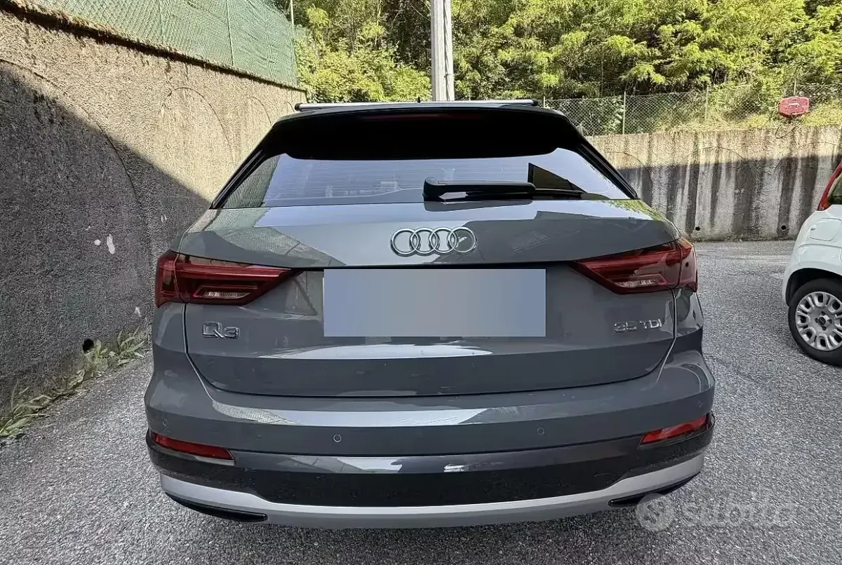 Usata Audi Q3 Advanced 150 CV (110 kW) 2018 Grigio SUV