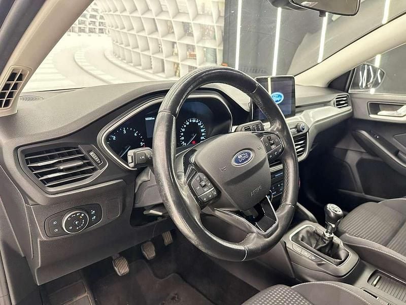 Usata Ford Focus ST-Line 120 CV (88 kW) 2021 Grigio Station wagon